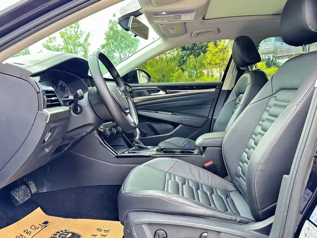 Volkswagen Passat — фото 4