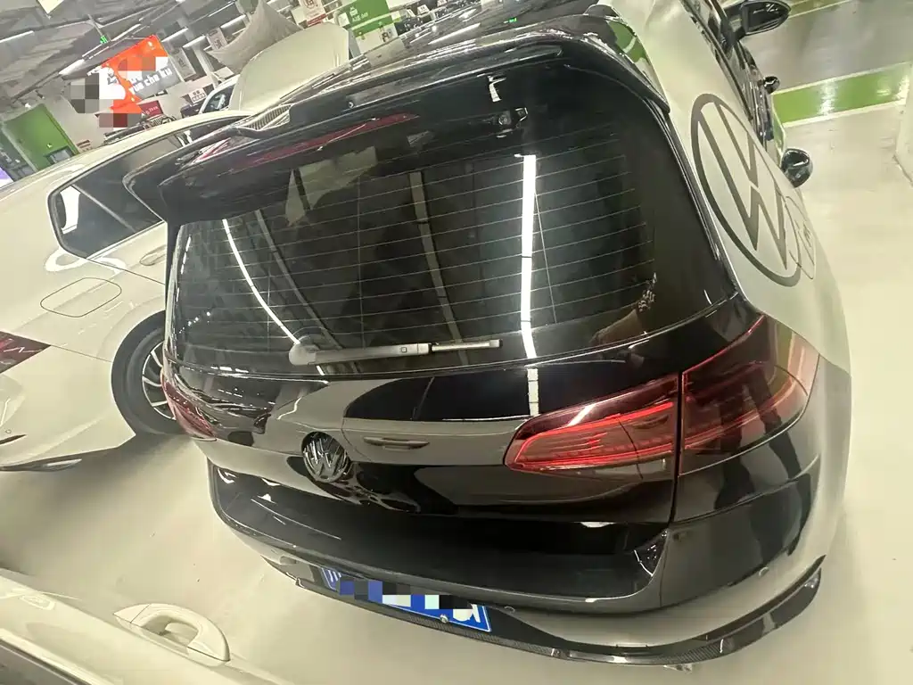 Volkswagen Golf GTI — фото 7