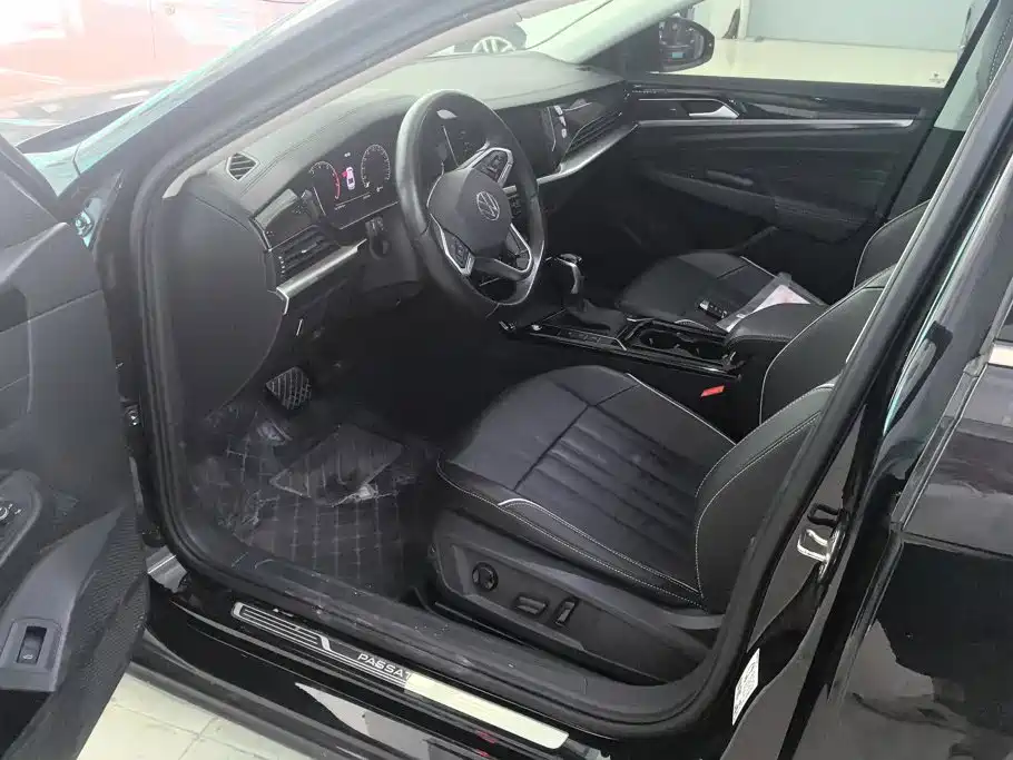 Volkswagen Passat — фото 9