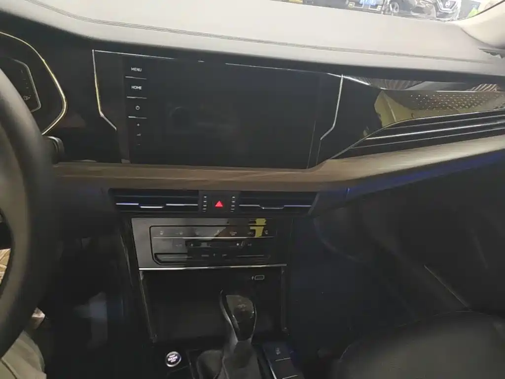 Volkswagen Passat — фото 13