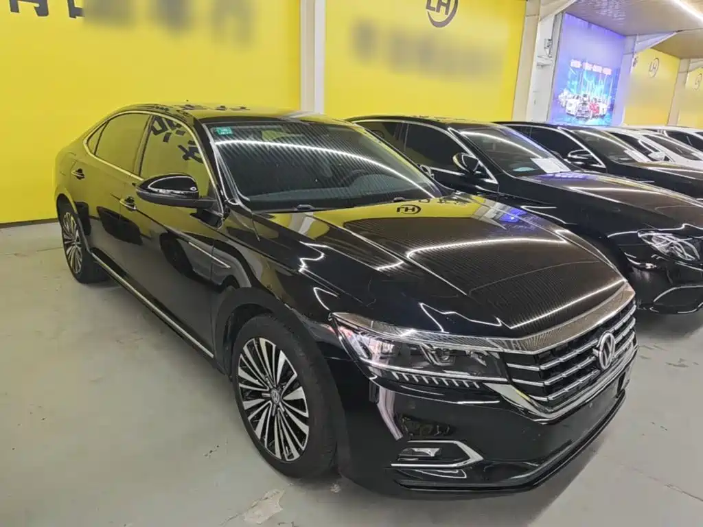Volkswagen Passat — фото 4