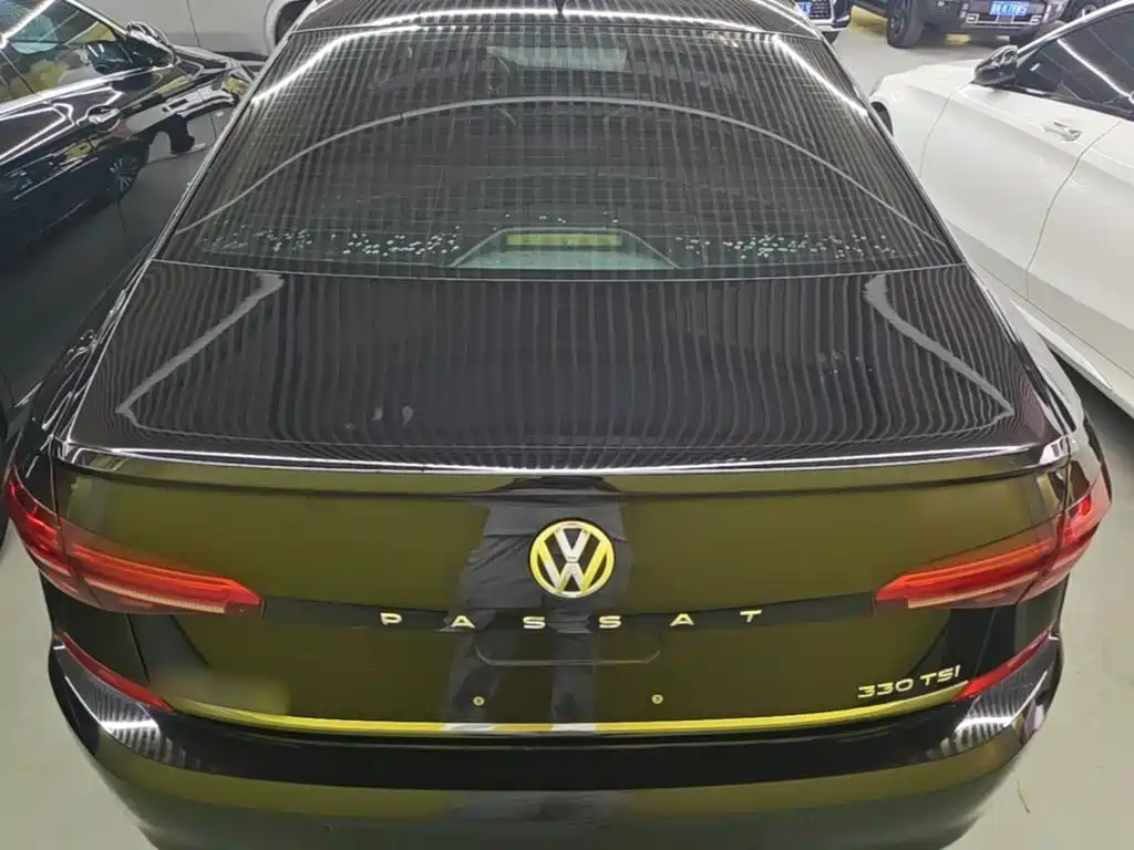 Volkswagen Passat — фото 6
