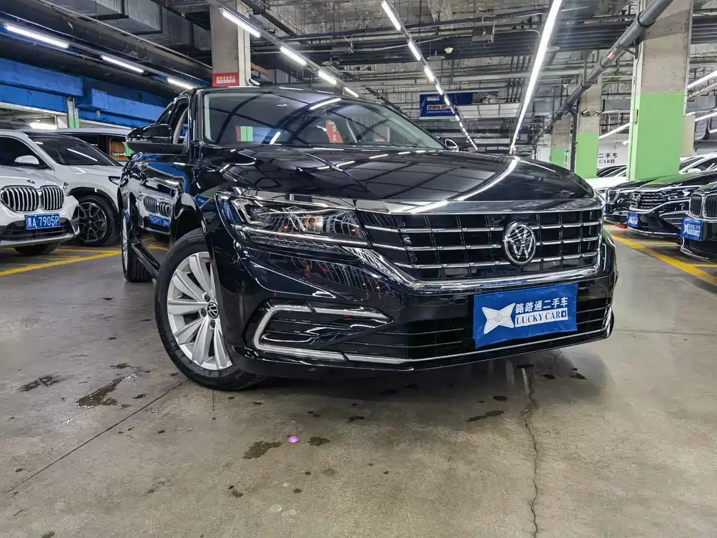 Volkswagen Passat — фото 3