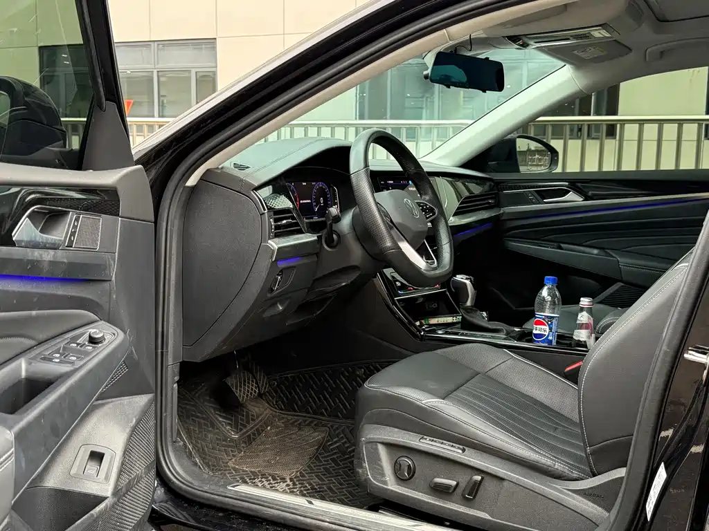 Volkswagen Passat — фото 4