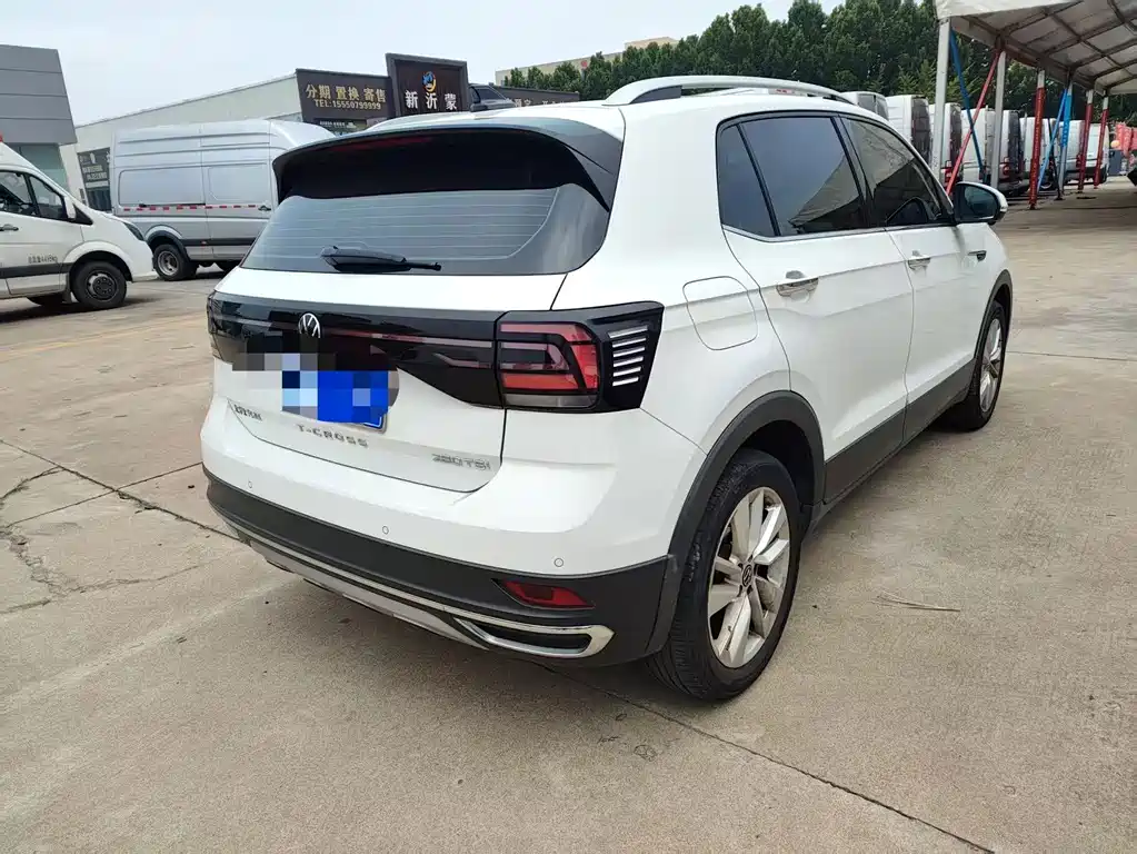Volkswagen T-Cross — фото 11