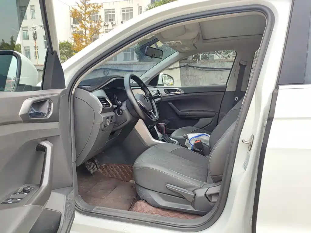 Volkswagen T-Cross — фото 4