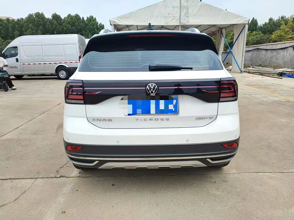 Volkswagen T-Cross — фото 10