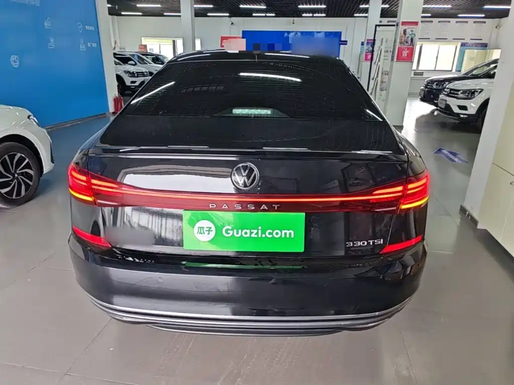 Volkswagen Passat — фото 6