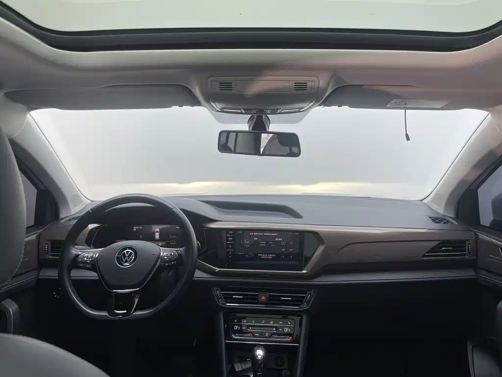 Volkswagen Tharu — фото 24