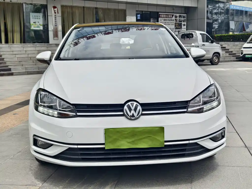 Volkswagen Golf — фото 9