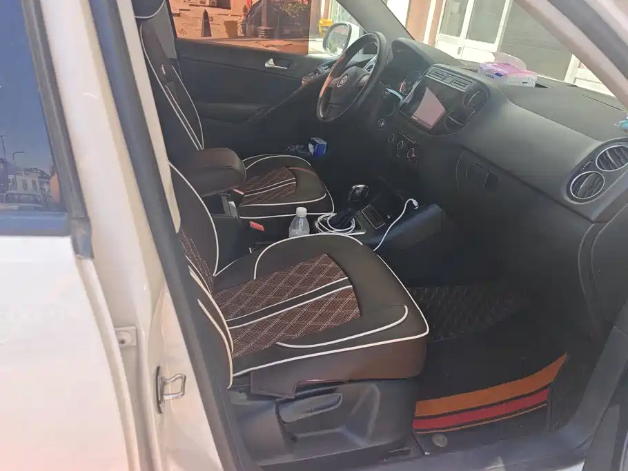 Volkswagen Tiguan — фото 8