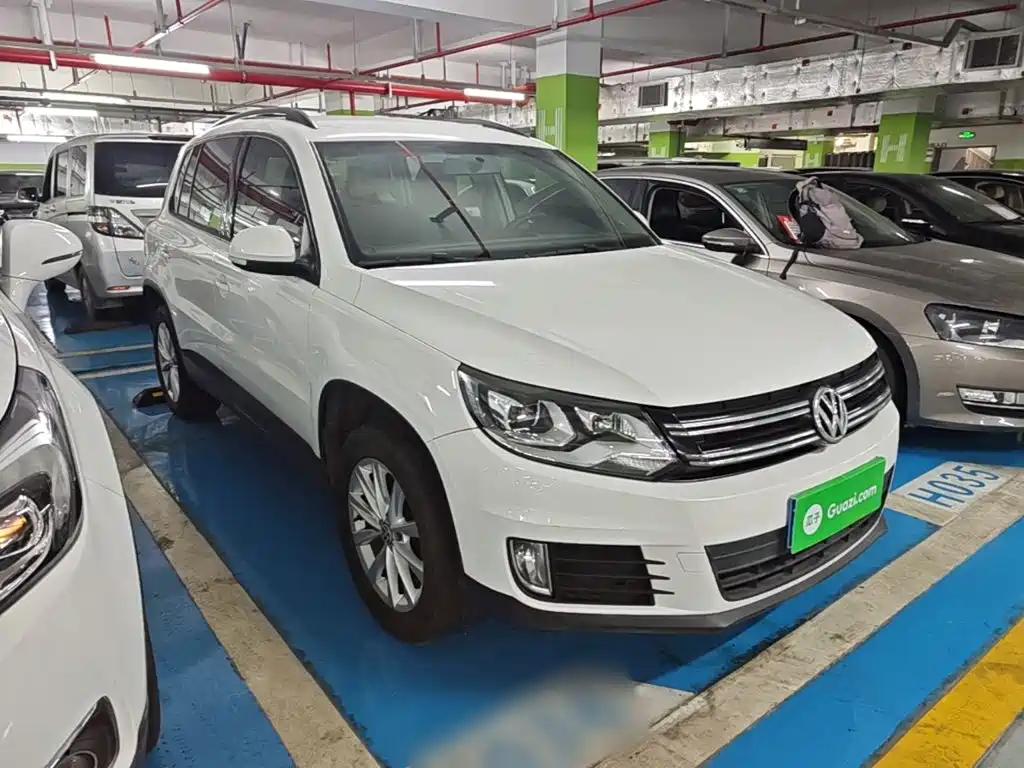 Volkswagen Tiguan — фото 4