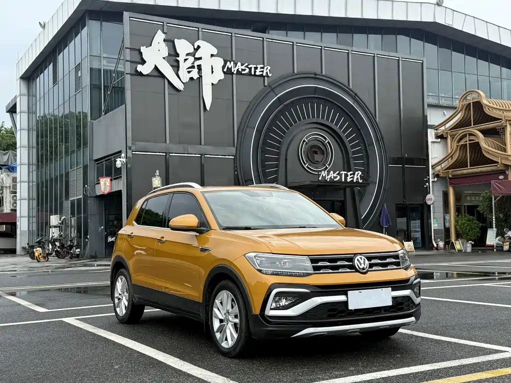 Volkswagen T-Cross — фото 13