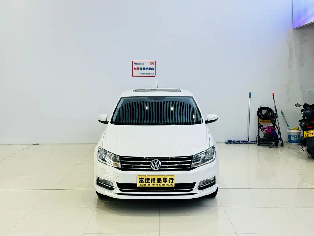 Volkswagen Santana — фото 2