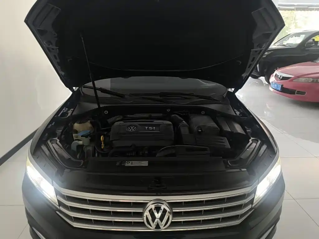 Volkswagen Passat — фото 20