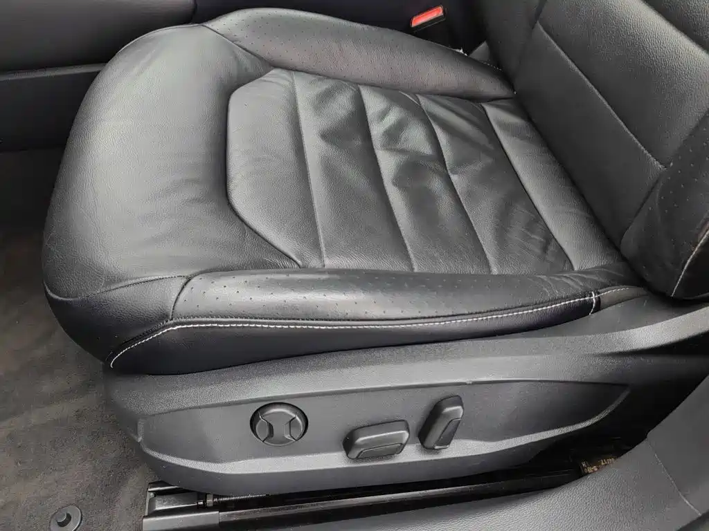 Volkswagen Phideon — фото 20
