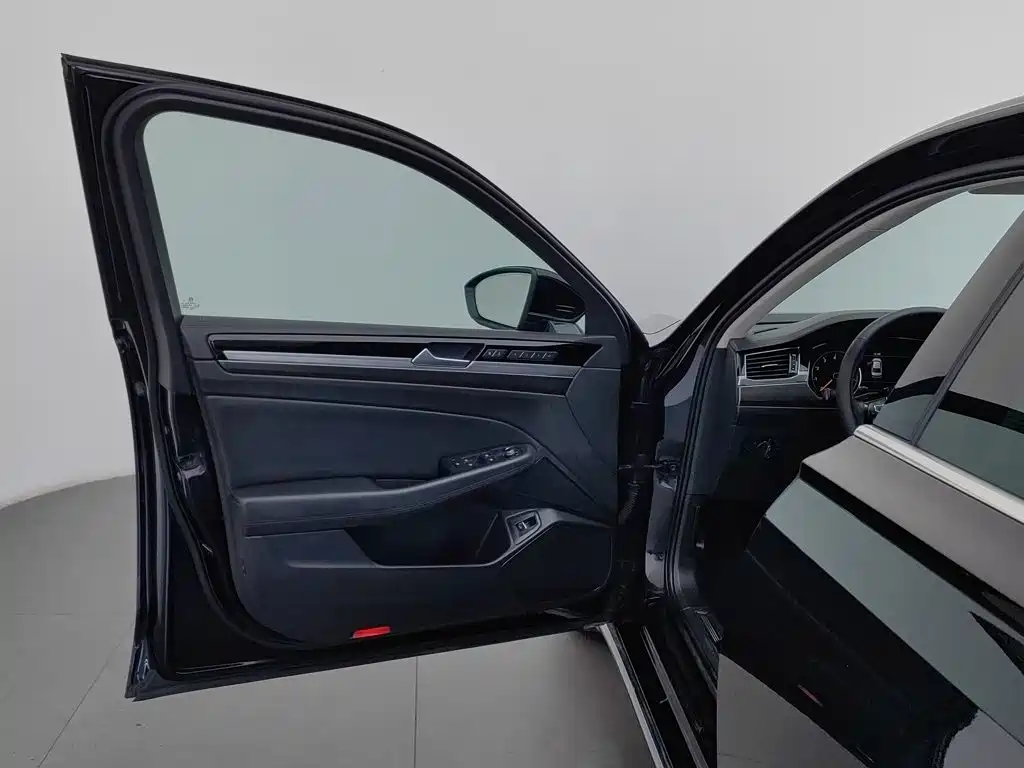 Volkswagen Phideon — фото 8