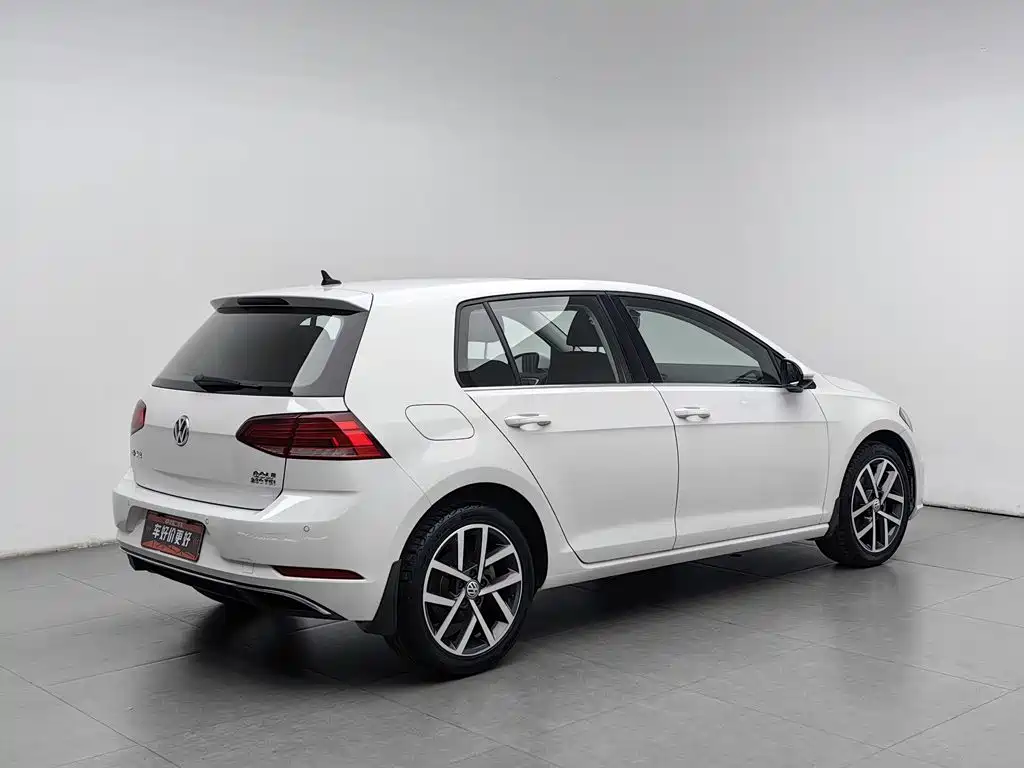 Volkswagen Golf — фото 2