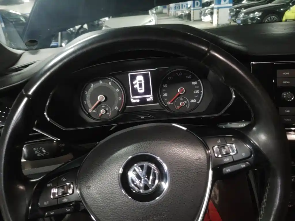Volkswagen Passat — фото 14