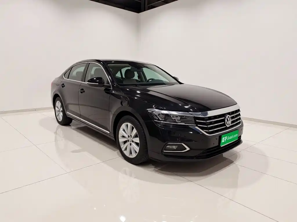 Volkswagen Passat — фото 3