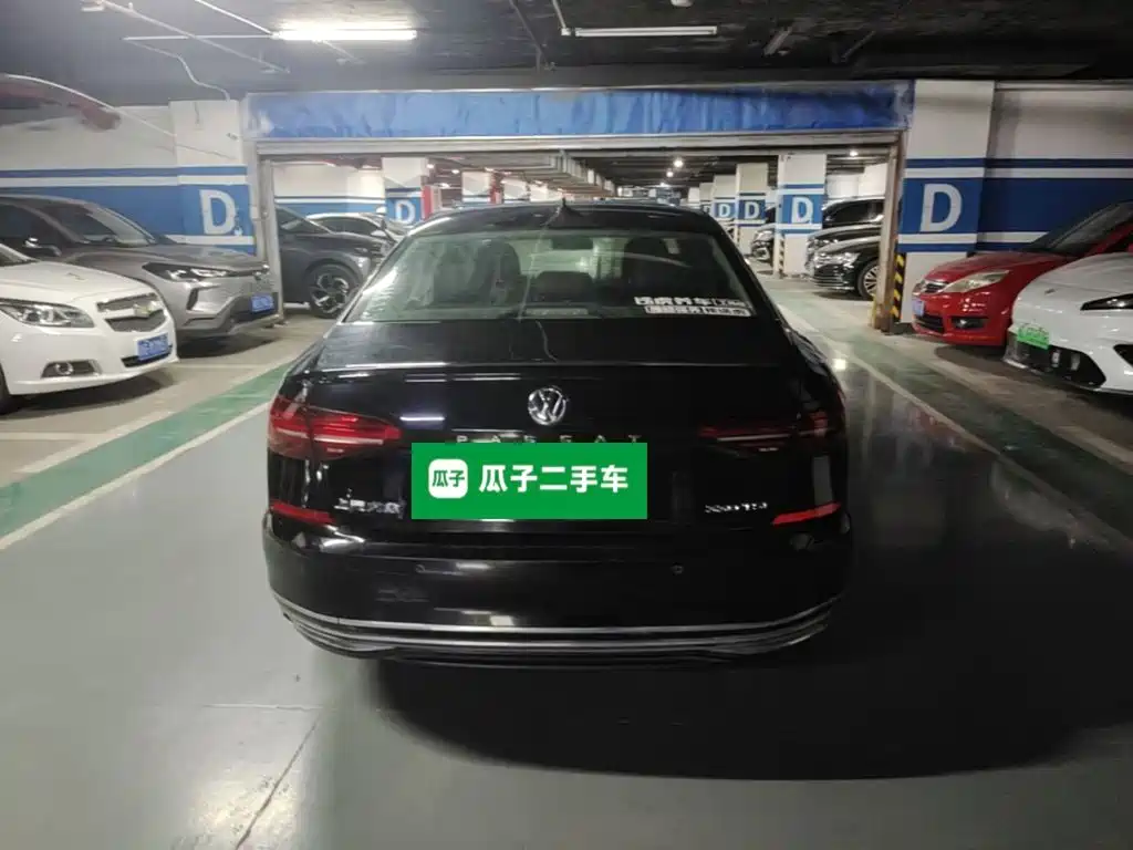 Volkswagen Passat — фото 6