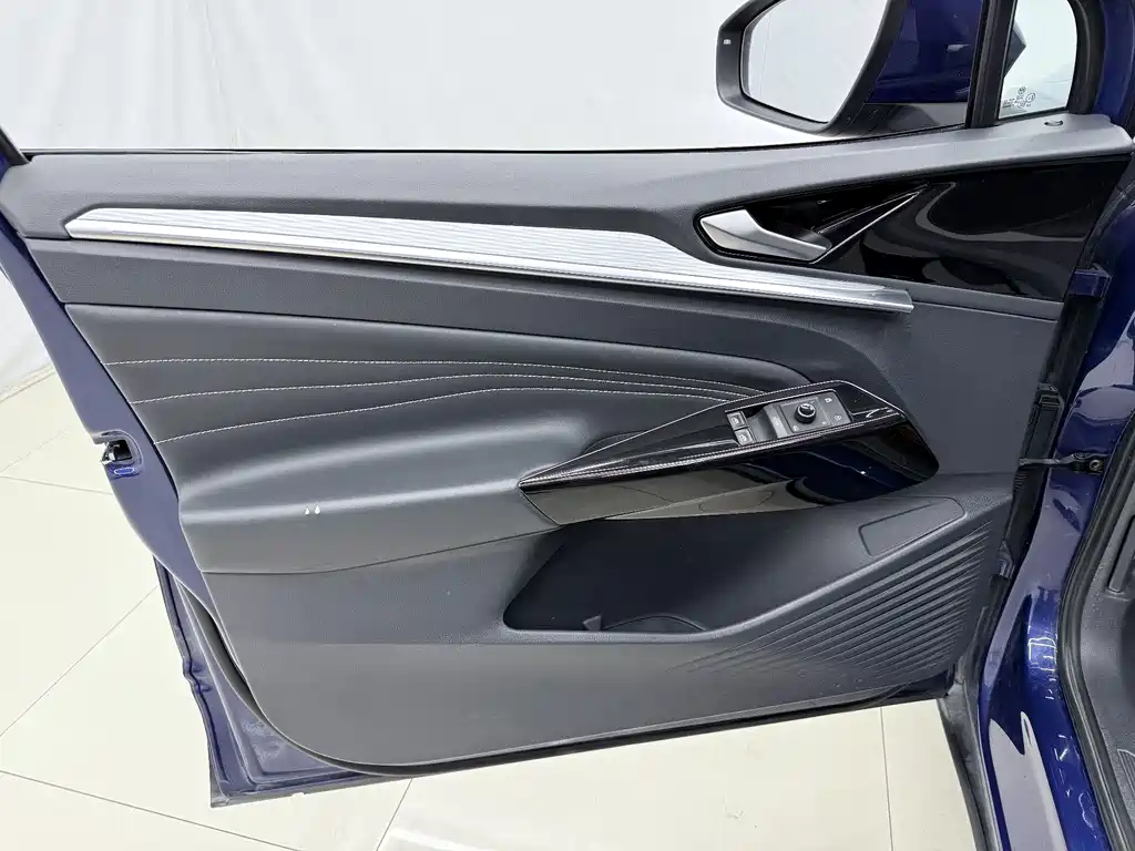 Volkswagen ID.4 Crozz — фото 16
