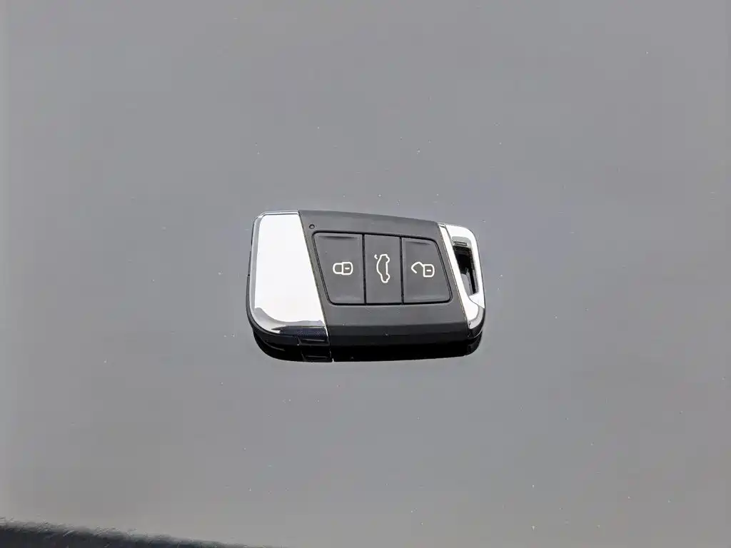 Volkswagen Passat — фото 19