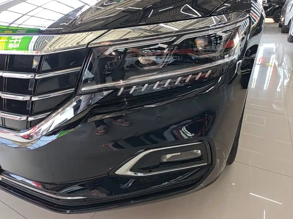 Volkswagen Passat — фото 24