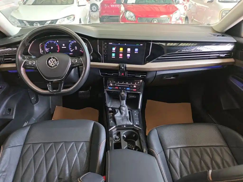 Volkswagen Passat — фото 10