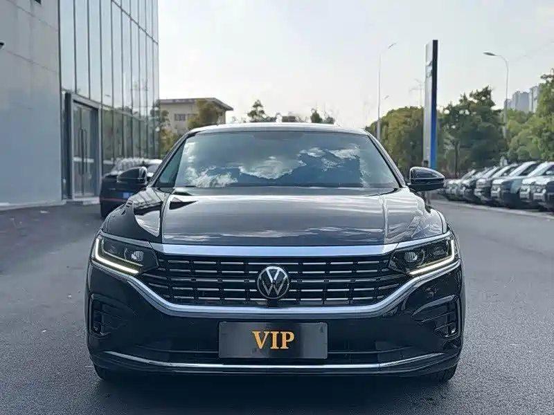 Volkswagen Passat — фото 2