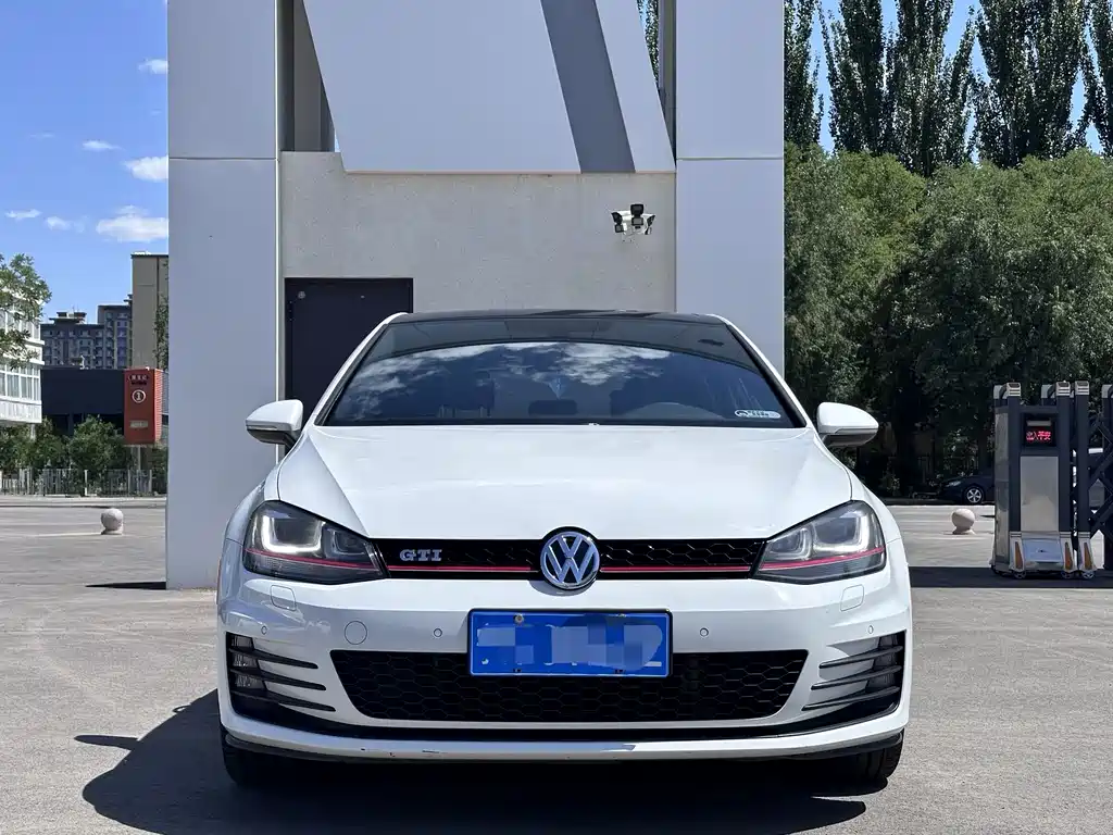 Volkswagen Golf GTI — фото 2