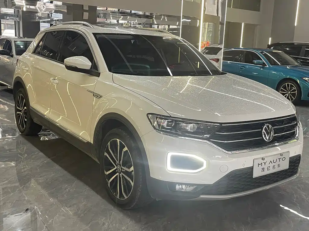 Volkswagen T-Roc — фото 3