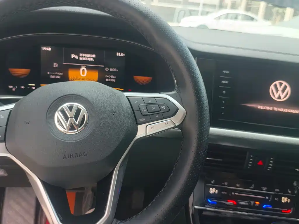 Volkswagen Passat — фото 5