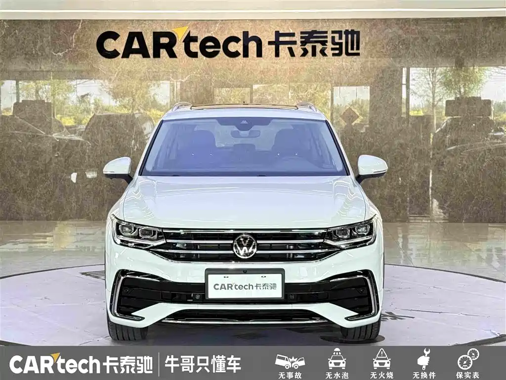 Volkswagen Tiguan L — фото 2