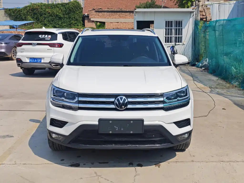 Volkswagen Tharu — фото 2
