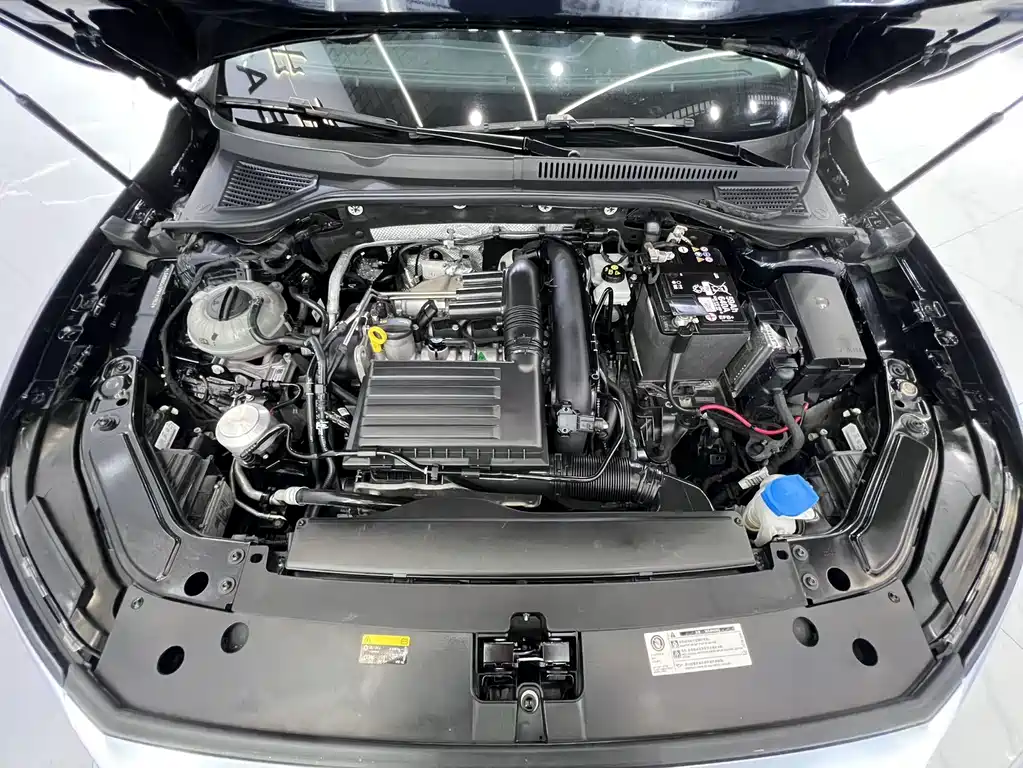 Volkswagen Passat — фото 20