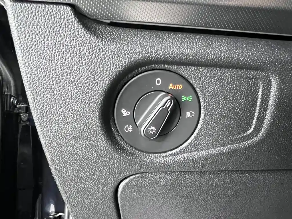 Volkswagen Passat — фото 8