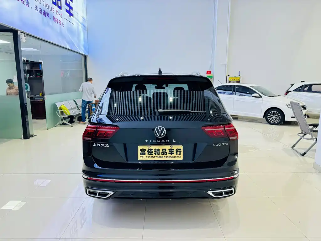 Volkswagen Tiguan L — фото 4