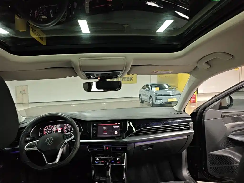 Volkswagen Passat — фото 18