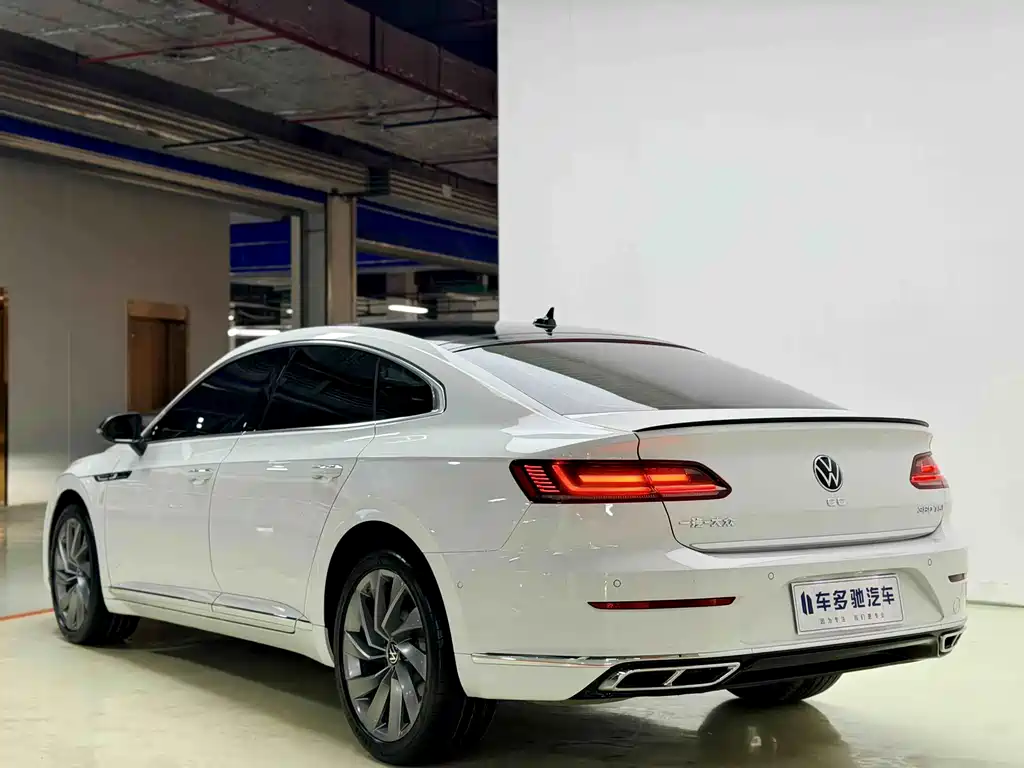 Volkswagen CC — фото 4