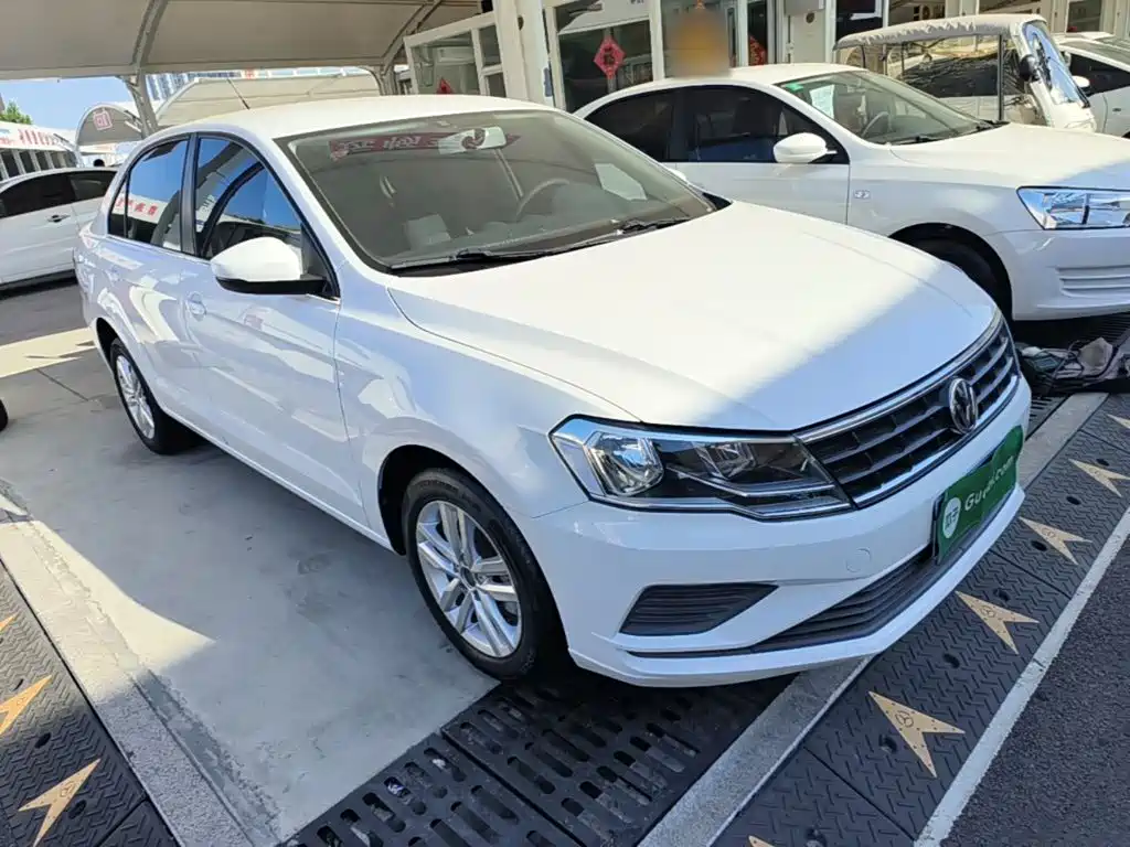 Volkswagen Jetta — фото 4