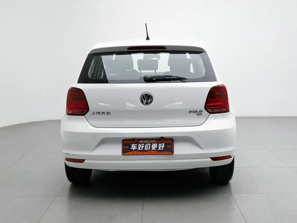 Volkswagen Polo — фото 4