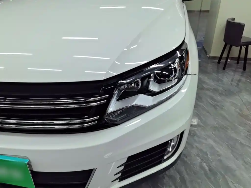 Volkswagen Tiguan — фото 24