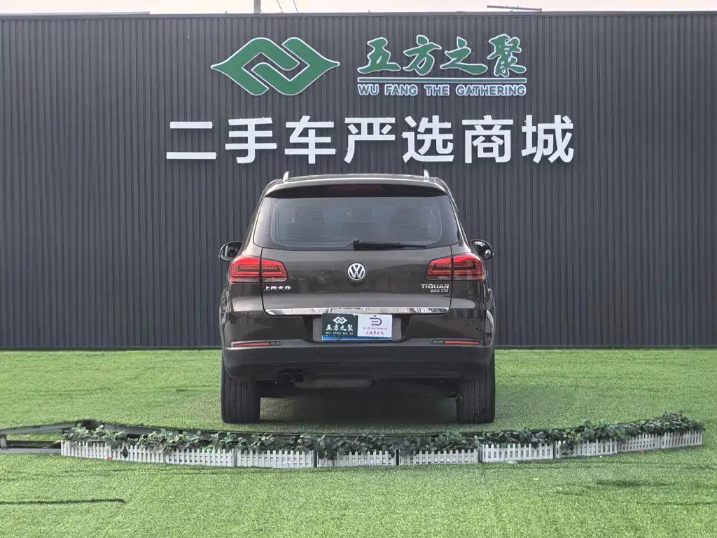 Volkswagen Tiguan — фото 19