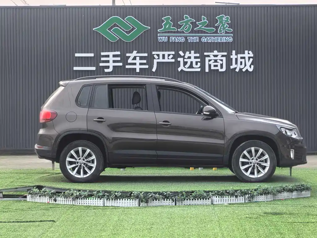 Volkswagen Tiguan — фото 7