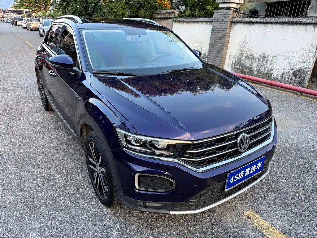 Volkswagen T-Roc — фото 2
