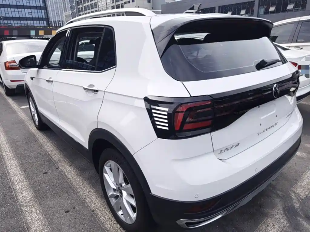 Volkswagen T-Cross — фото 5
