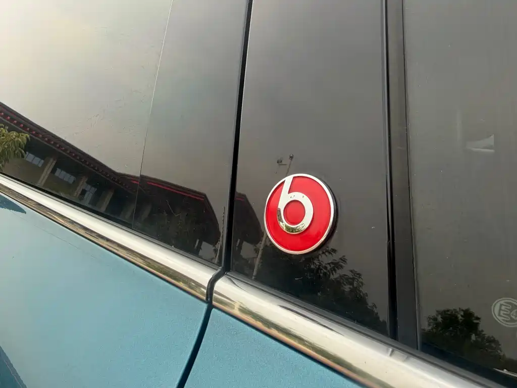 Volkswagen Tharu — фото 8