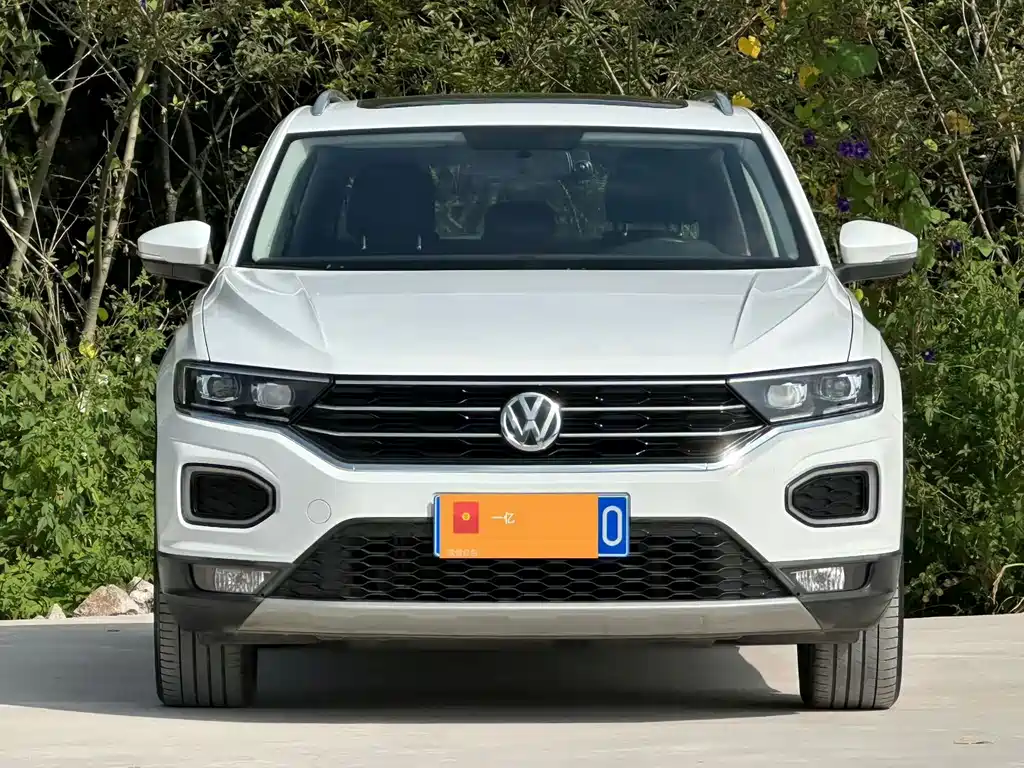 Volkswagen T-Roc — фото 2
