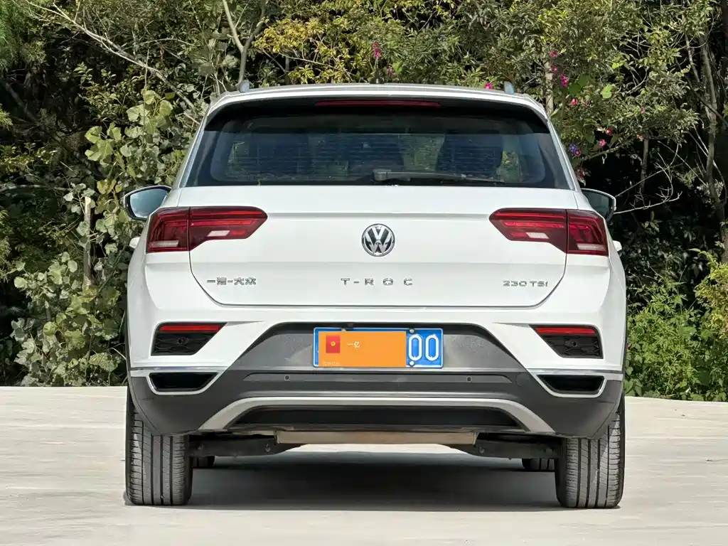 Volkswagen T-Roc — фото 5